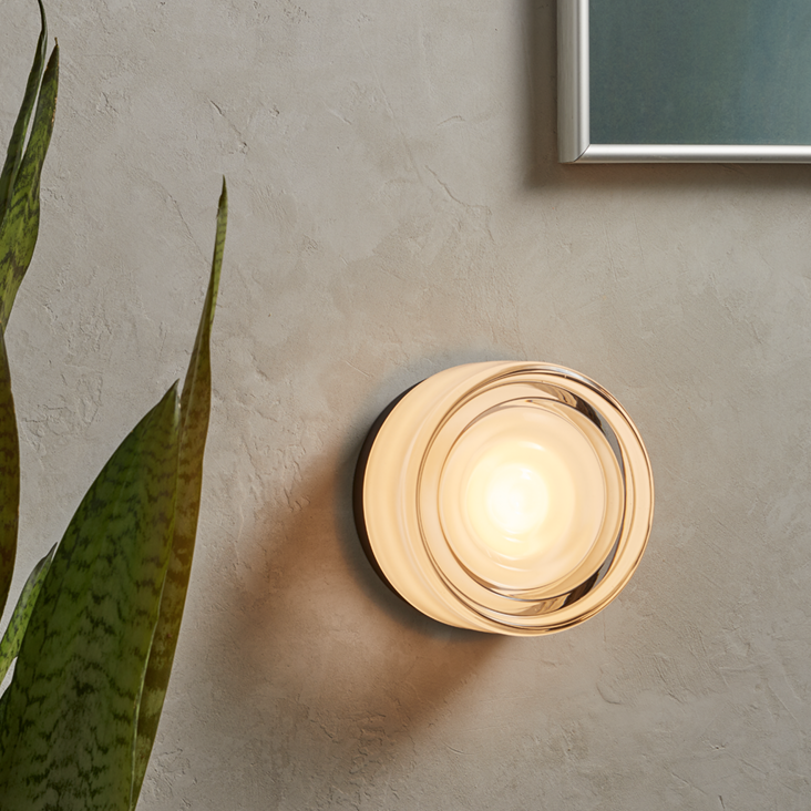 LumaGlow – Dimmable Wall Lamp