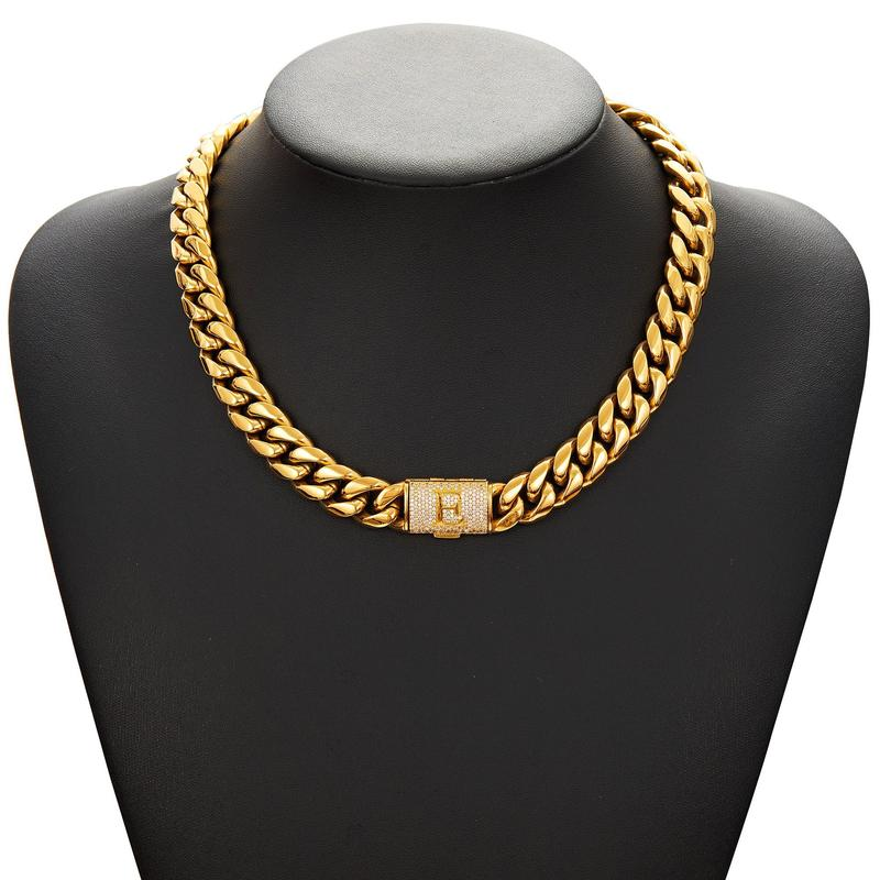 RoyalLink – Letter Pendant Cuban Chain