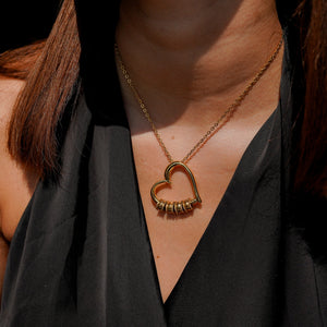 EternalBond – Heart of Family Necklace