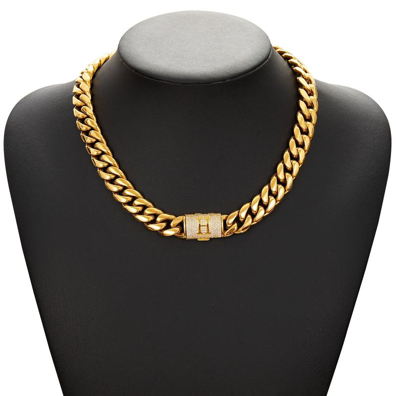 RoyalLink – Letter Pendant Cuban Chain