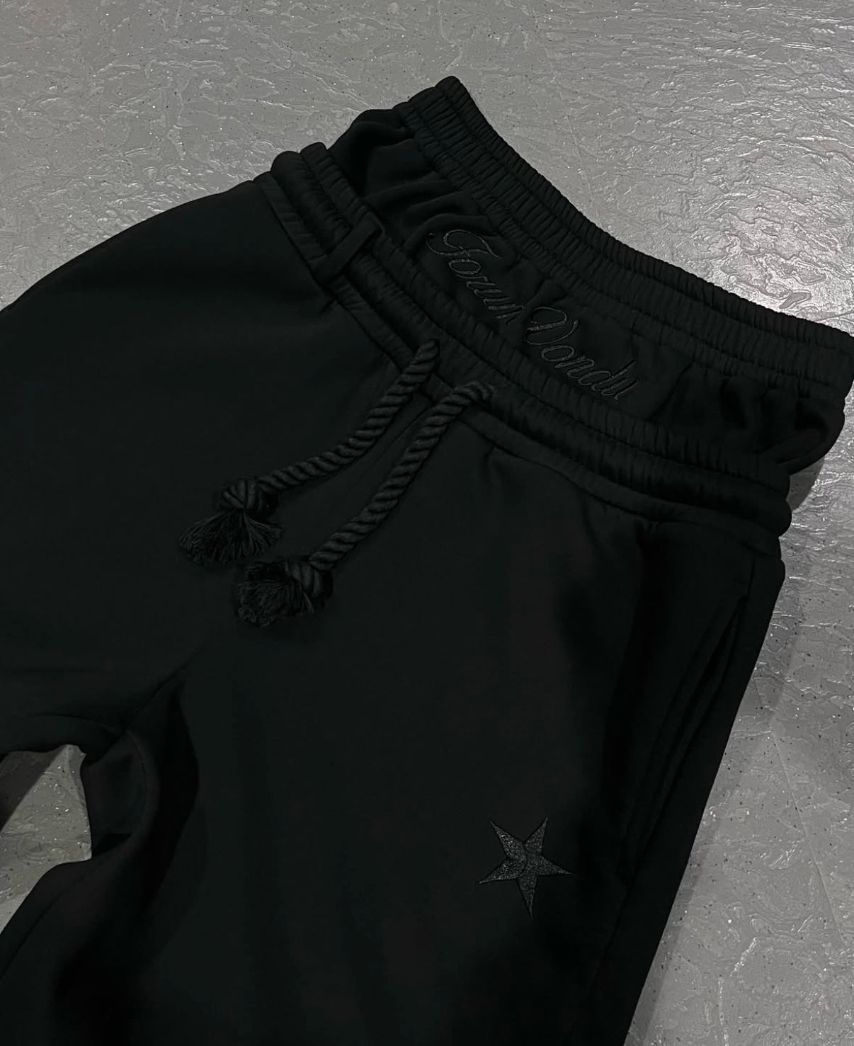 UrbanEase – Premium Double Waist Relaxed Fit Sweatpants