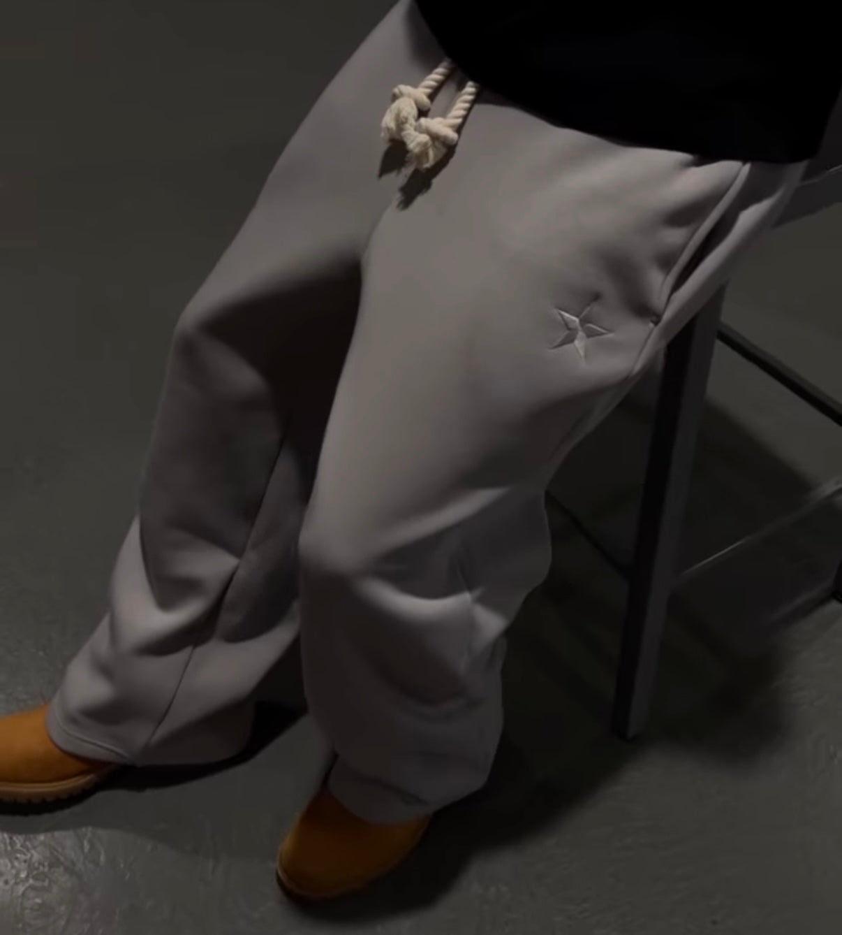 UrbanEase – Premium Double Waist Relaxed Fit Sweatpants