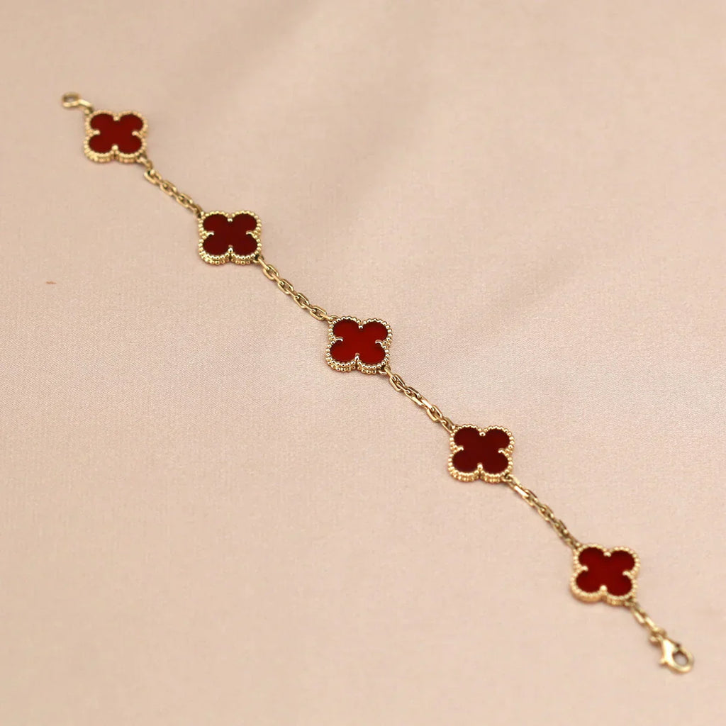 AuraLeaf – Lucky Carnelian Clover Bracelet