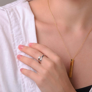ForeverHug – Adjustable Hug Ring