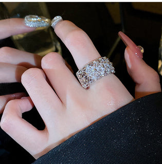 BloomVera – Certified Moissanite Flower Statement Ring