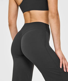 Flow High-Rise Straight Leggings