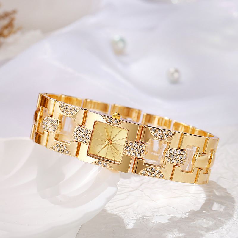 EternaGlow – Timeless Diamond Inspired Elegance Watch