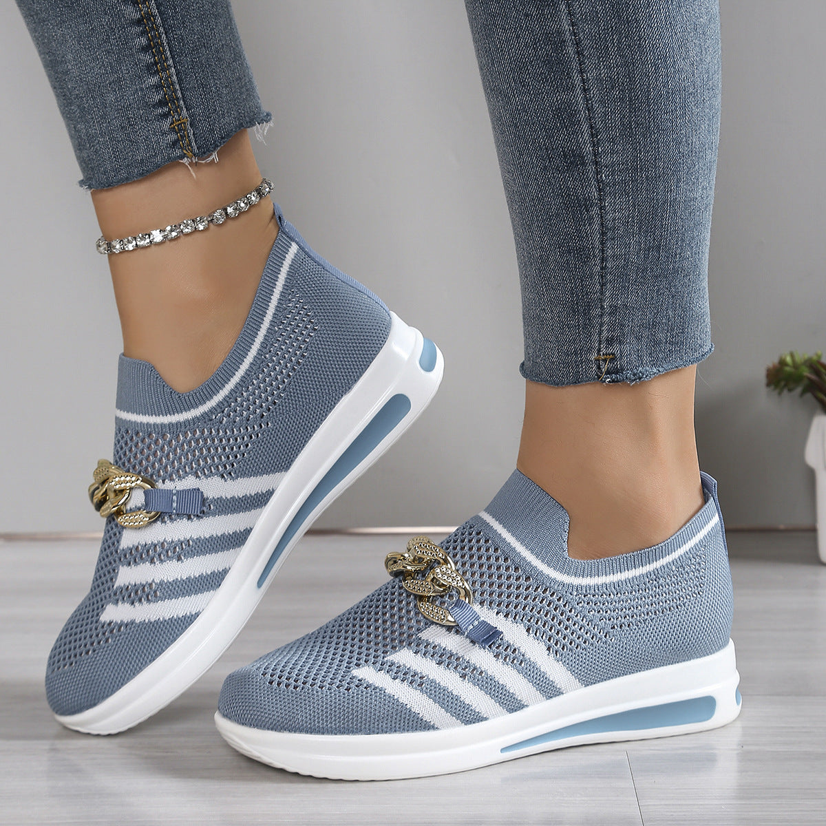 AirFlex – Lightweight Non-Slip Slip-On Shoes
