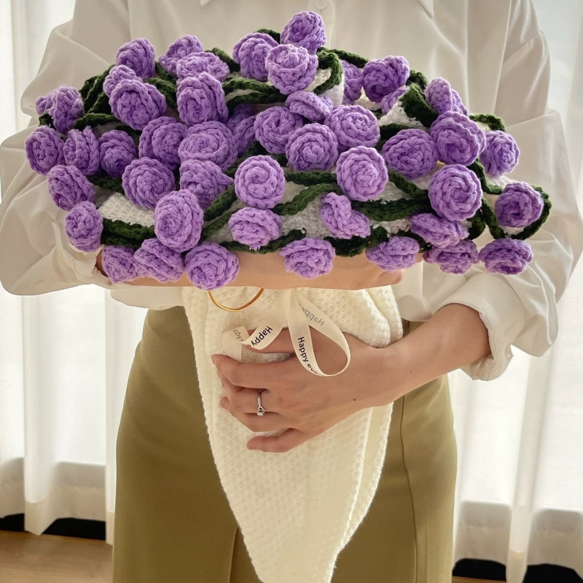 PetalWrap – Cozy Floral Blanket Bouquet