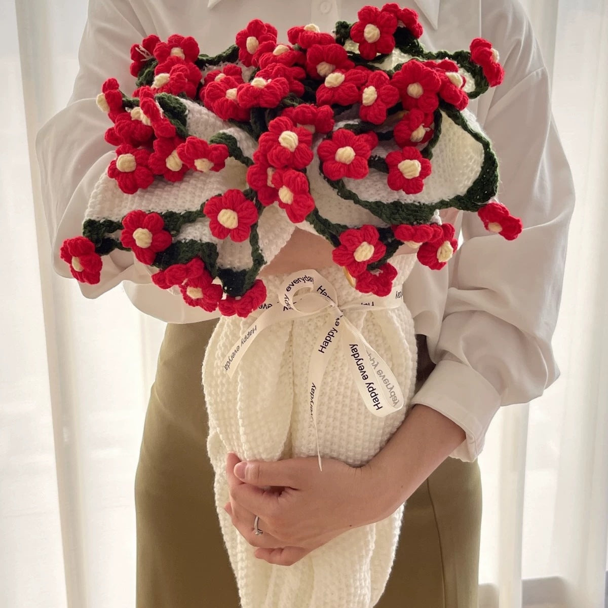 PetalWrap – Cozy Floral Blanket Bouquet
