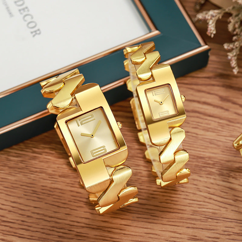 LuxeTime – Classic Vintage Gold Watch