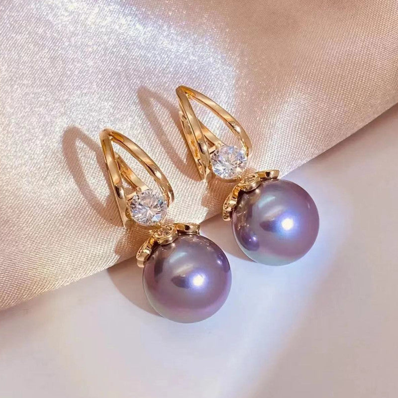 LumiPearl – Sparkling Pearl Huggie Earrings