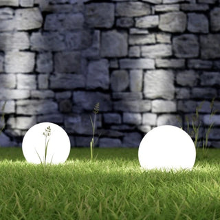 AuraBall – Decorative Spherical Outdoor Light