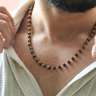 OmHarmony - Gold-Enhanced Red Sandalwood Mala for Focus