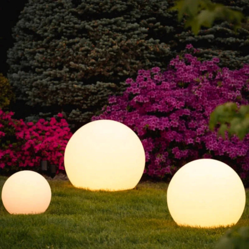 AuraBall – Decorative Spherical Outdoor Light
