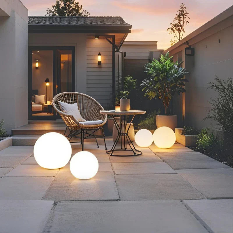 AuraBall – Decorative Spherical Outdoor Light