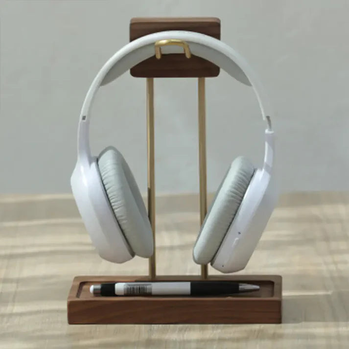 AuralNest – Wooden USB Headphone Holder