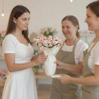 PetalWrap – Cozy Floral Blanket Bouquet
