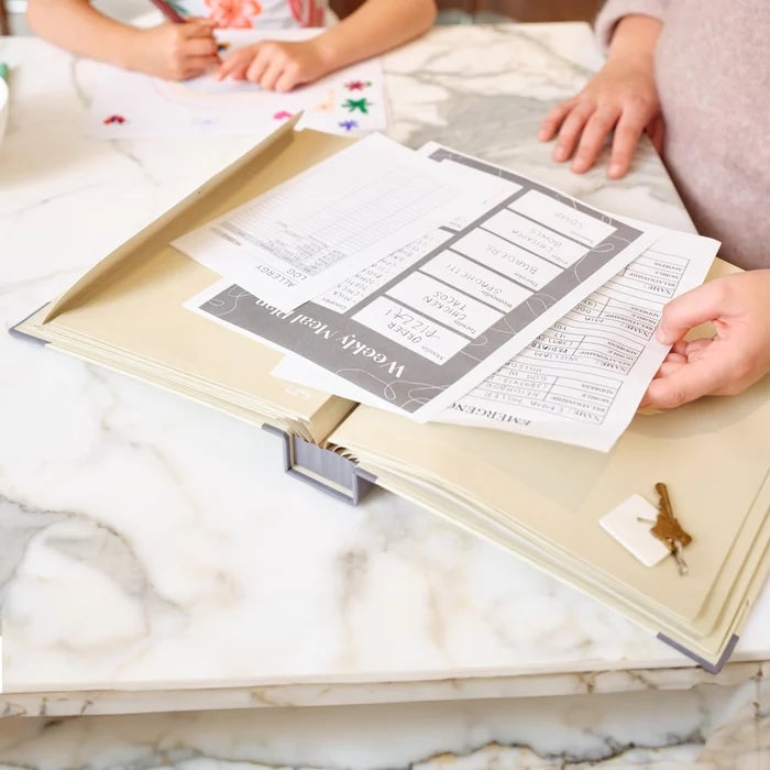 FinalChapter - Document Organizer Binder