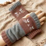 CatKnit – Cozy Fingerless Winter Gloves
