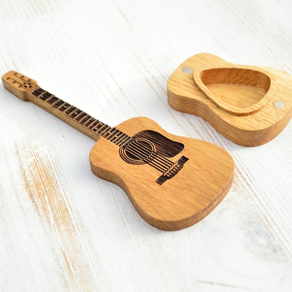 Wooden Guitar Pick Box With Stand marnetic