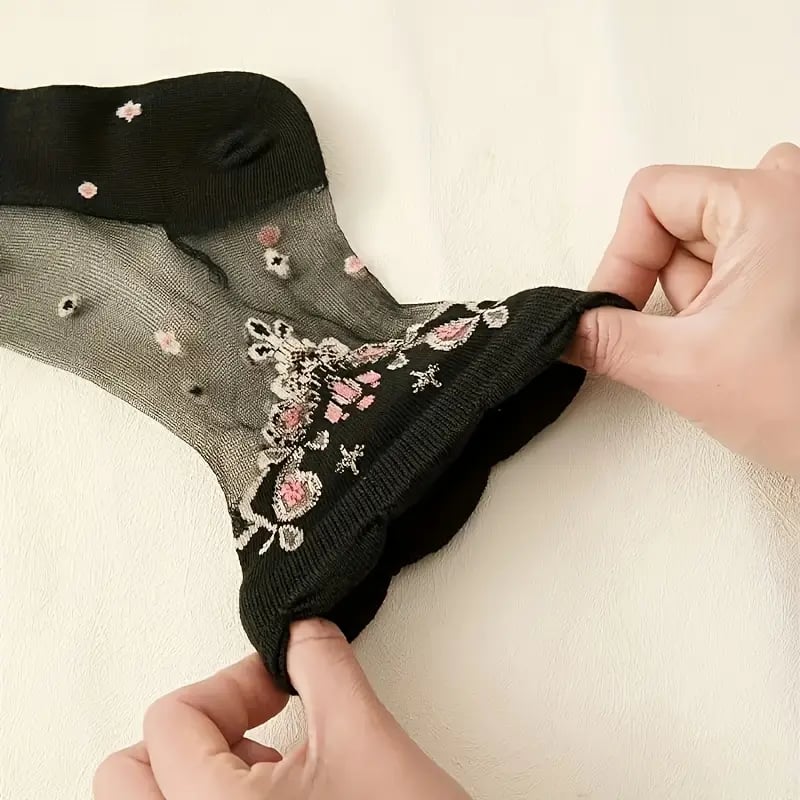 PetalSoft – Women’s Floral Pattern Comfort Glass Socks