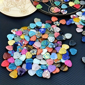 LoveGems - Heart Shaped Crystal Stones (30PCS)