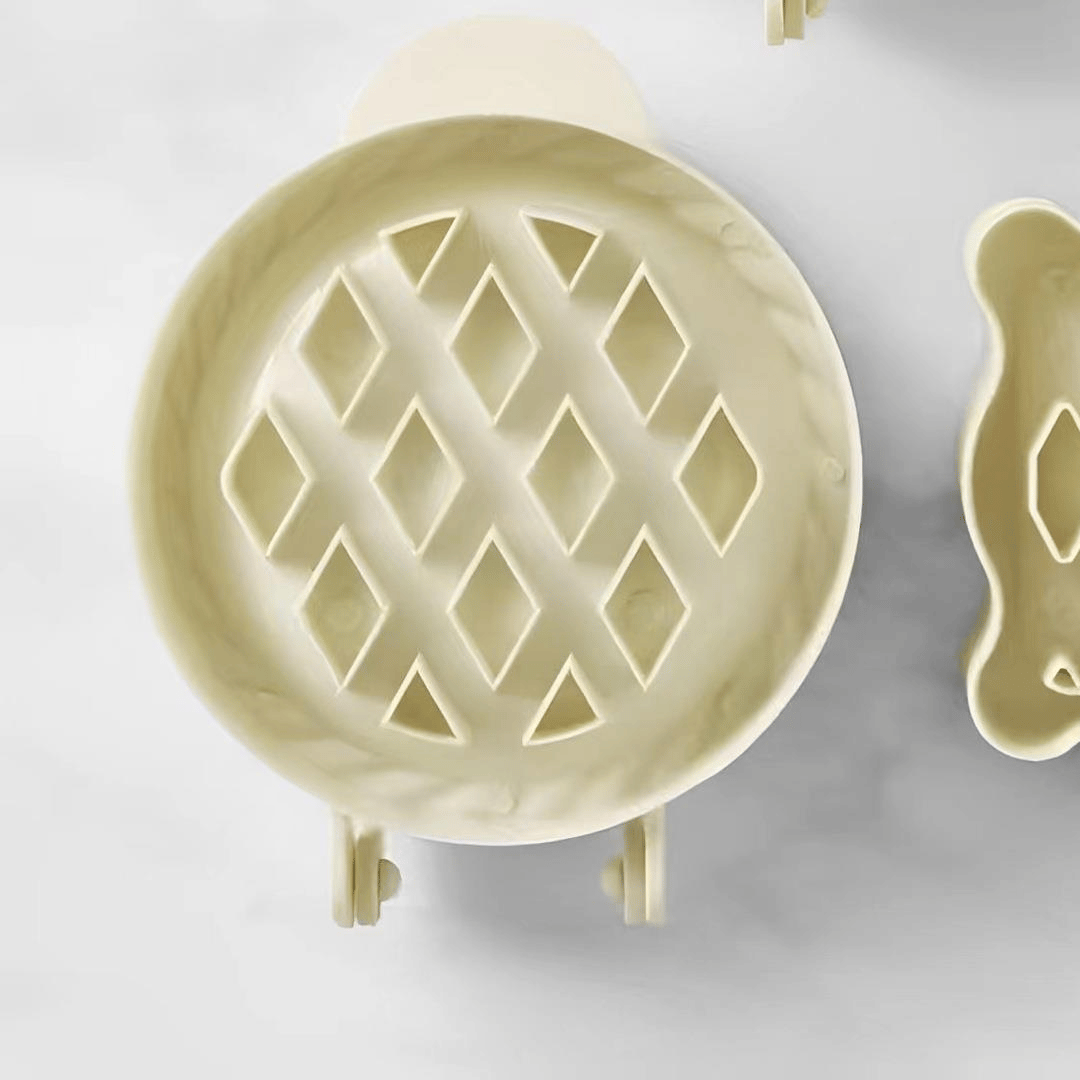 PieCharm Set - Create Delightful Autumn Pies in 3 Festive Shapes