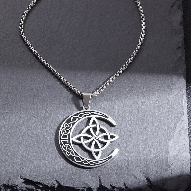 LunaCelt – Celtic Moon Pendant Necklace