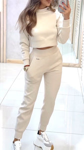 Serenique – Casual Long Sleeve Fall/Winter Outfit
