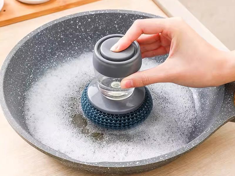 CleanGrip – Comfort Grip Soap-Dispensing Kitchen Scrub