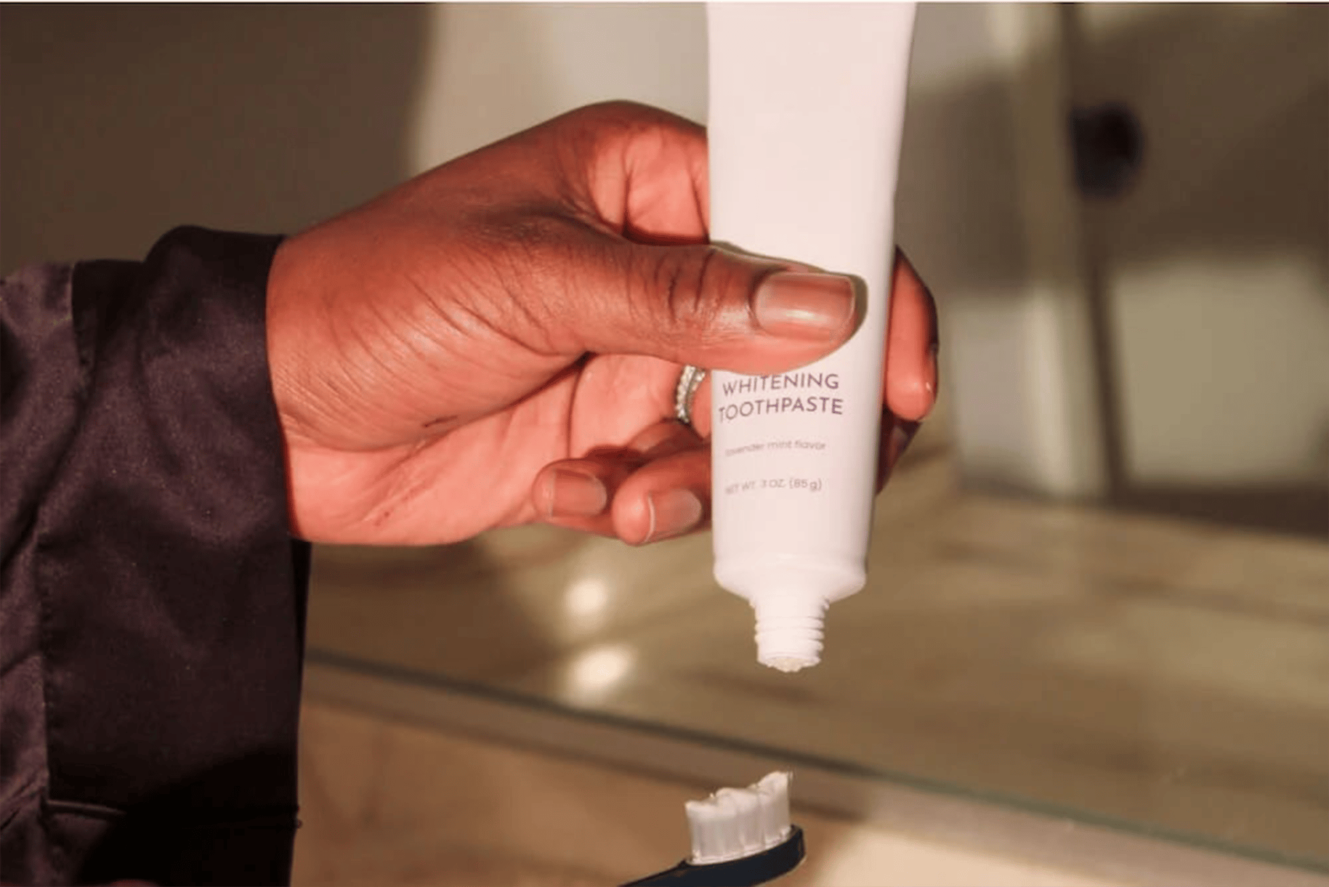 SmileGlow - Fluoride-Free Whitening Power with Coconut & Xylitol