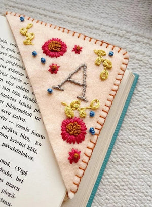 SeasonalSignature Stitch Clips Bookmarks marnetic
