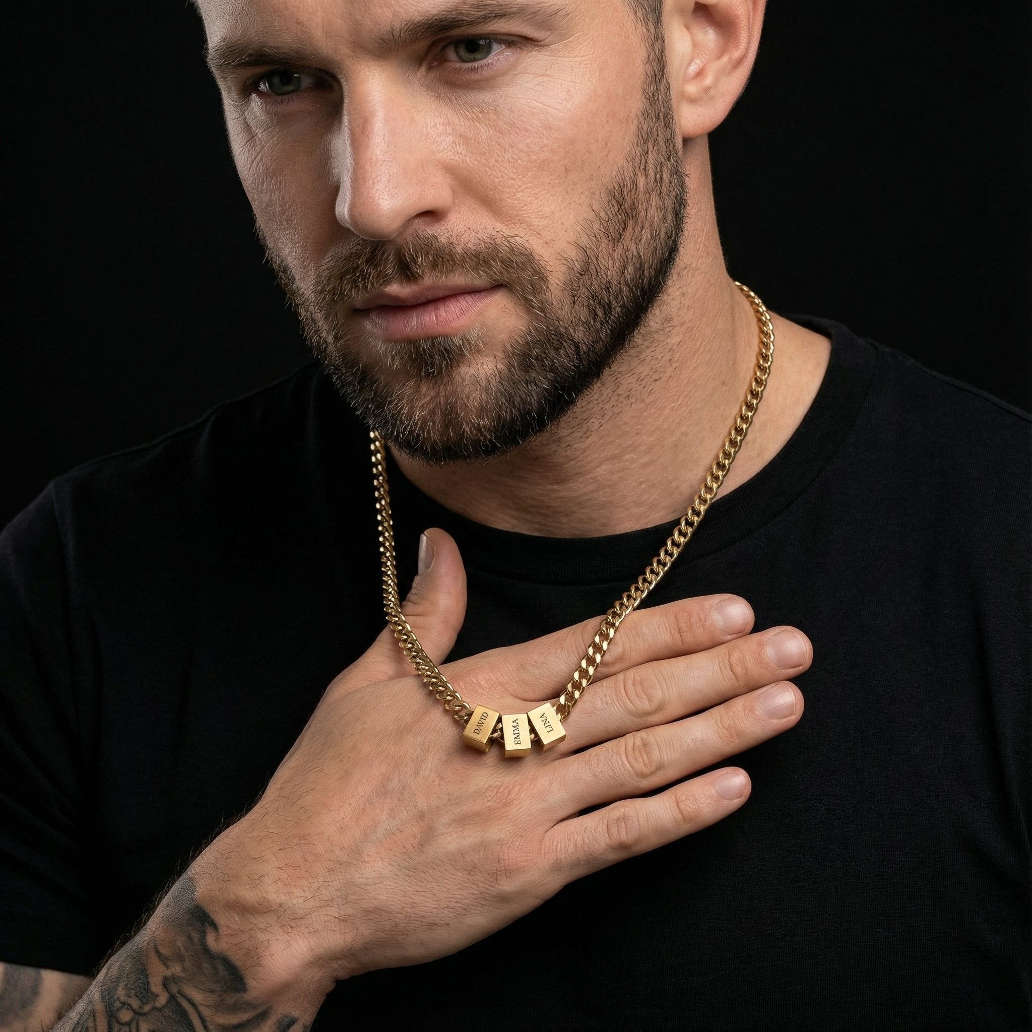 LoveLinks - Personalized Family Name Necklace