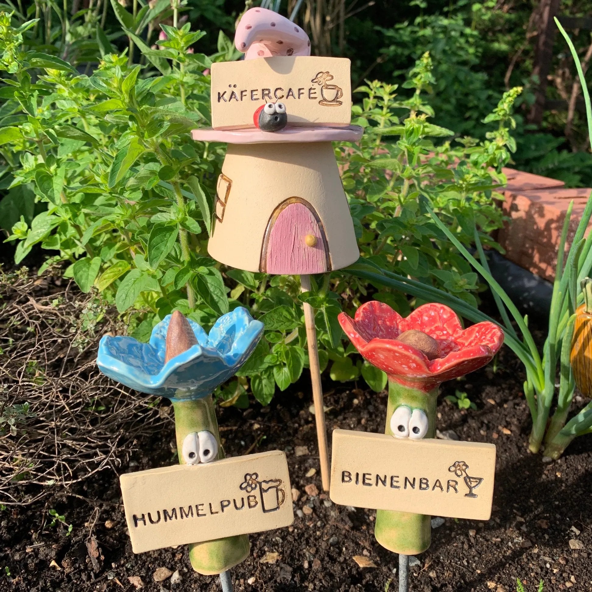 BuzzHaven – Eco Waterer for Garden Insects