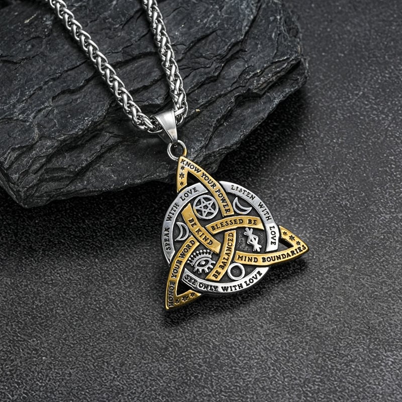 EternalTrinity – Celtic Triquetra Necklace
