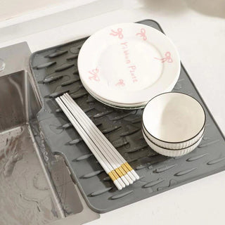 SilicoDry - Heat-Resistant Counter Protector