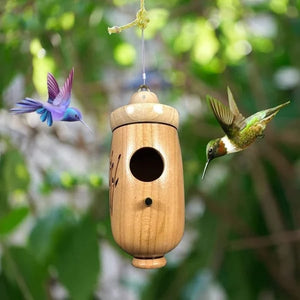 HummiNest – Wooden Hanging Hummingbird Feeder