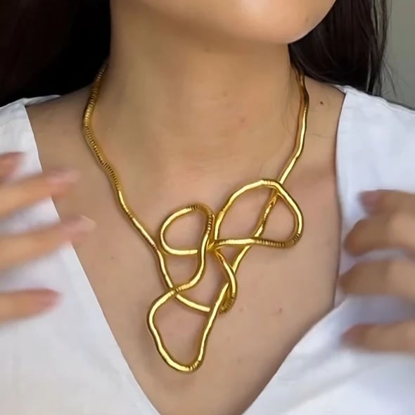 VenomLuxe – Sculpted Snake Jewelry Set