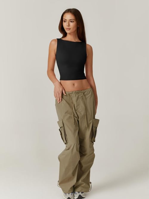 Crestelle | Signature Button Sophistication