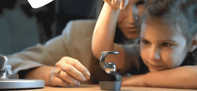 LevityOrb – Suspended Gyroscope Desktop Décor