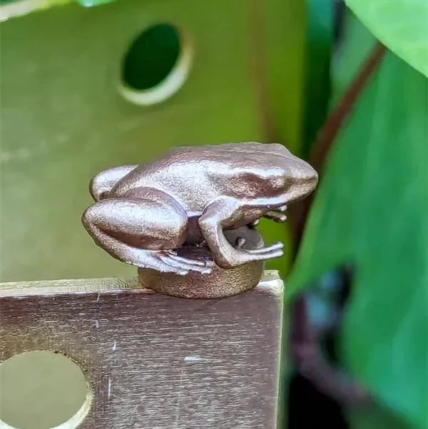 HingeCraft - Thoughtful Head Sculpture