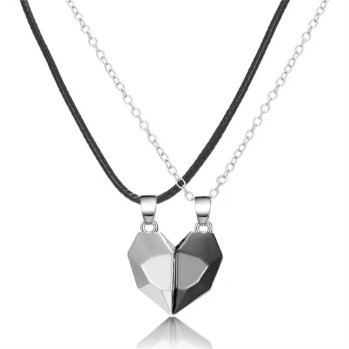 BondHeart - Magnetic Love Pendants for Couples