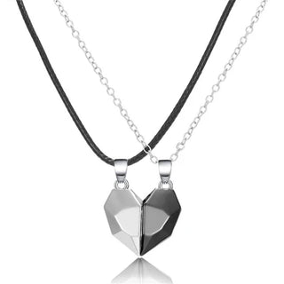 BondHeart - Magnetic Love Pendants for Couples
