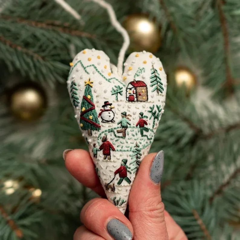 StitchHeart – DIY Embroidered Ornament Kit