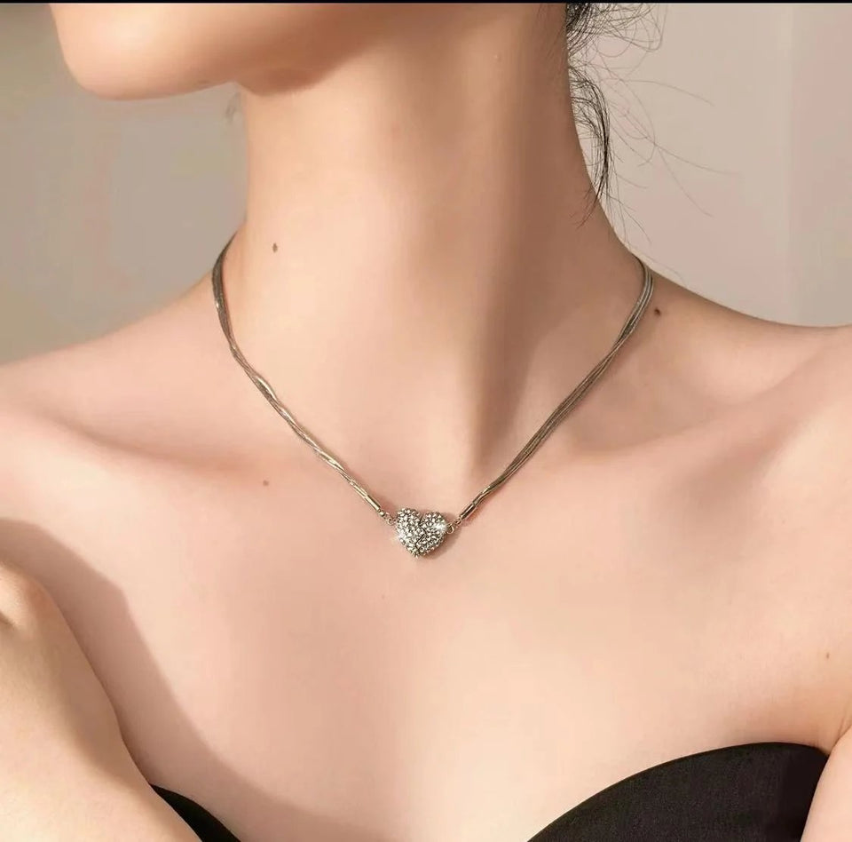 HeartLink - Magnetic Love Necklace
