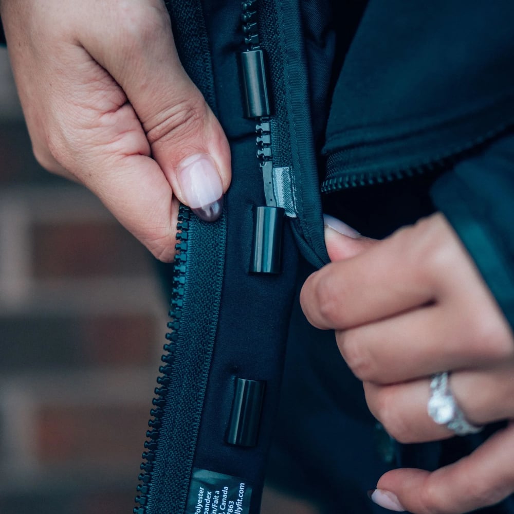 ZipEase – Universal Zipper Extender