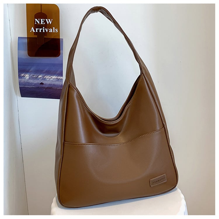NovaTote – Minimal Leather Bag