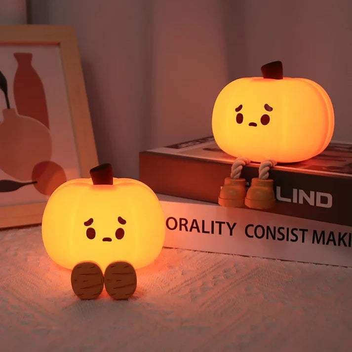 LumoGourd – Charming Pumpkin LED Lamp