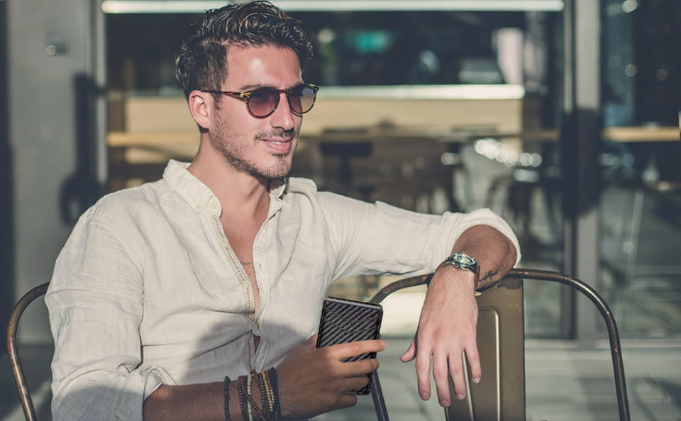 CoreVault – Aluminum Pop-Up Card Wallet